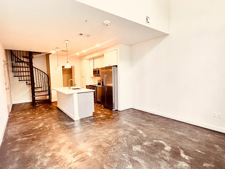 620 Opelousas Ave #103 — Photo 2