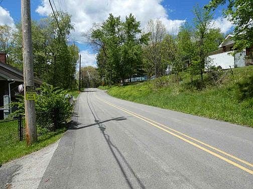5th image of 252 Spring Valley Rd