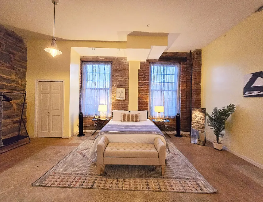 Studio, $1,750 — Photo 2