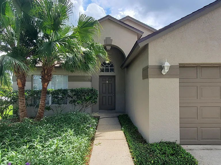 2638 Maylin Dr — Photo 2