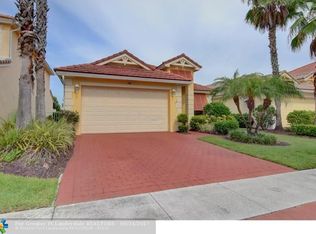 700 Belle Grove Ln, West Palm Beach, FL 33411
