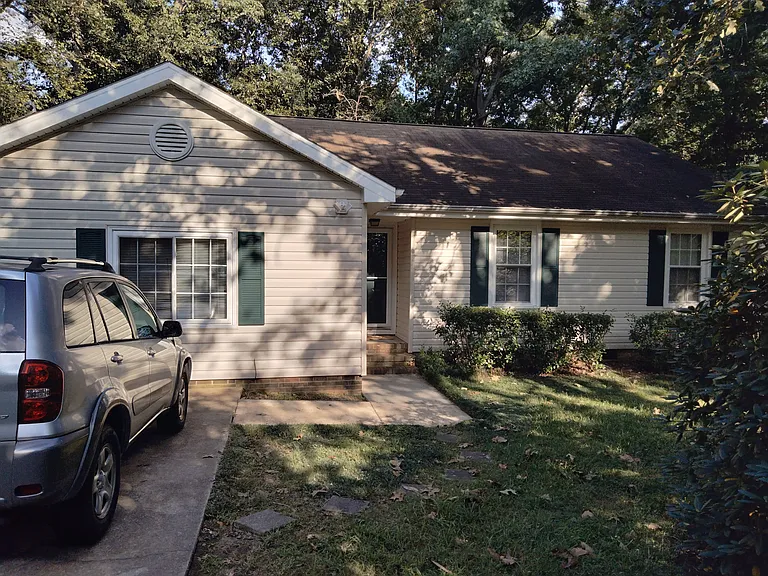 4408 Surry Ridge Cir — Photo 16