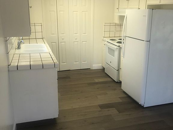 3rd image of 5032 E Montecito Ave APT 201