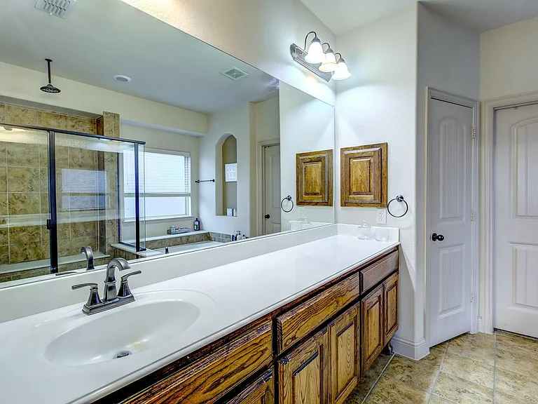 2933 Softwood Cir — Photo 14