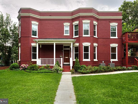 5th image of 229 14th St SE #2