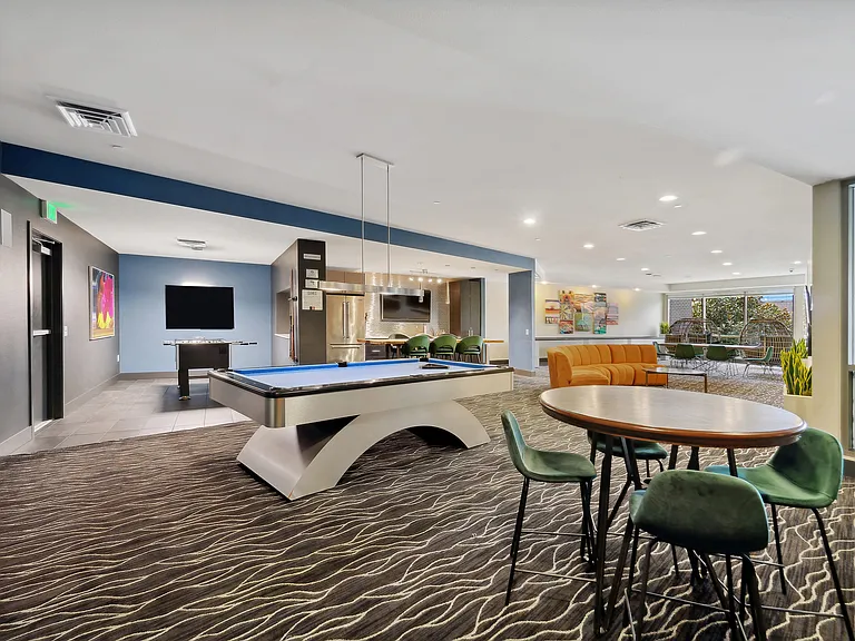 Vue 22 Apartments — Photo 22