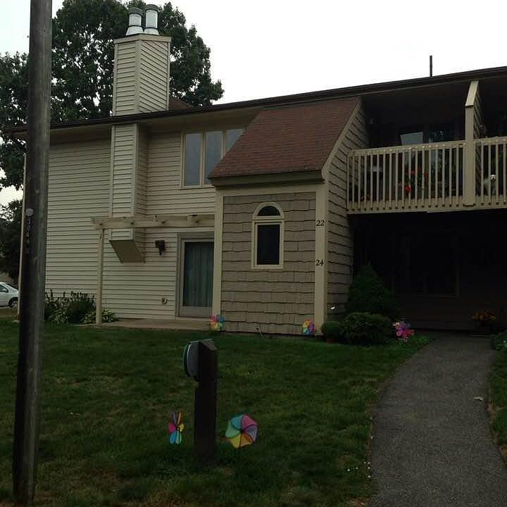 1st image of 24 Little Oak Ln