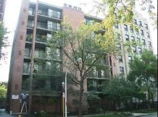 651 W Sheridan Rd APT 2C, Chicago, IL 60613