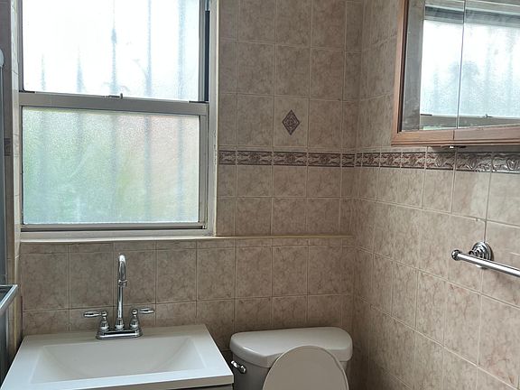 5th image of 642 E 228th St Floor 1