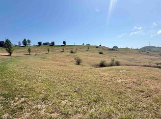 Jennifer Ave, Bridgeport, WV 26330