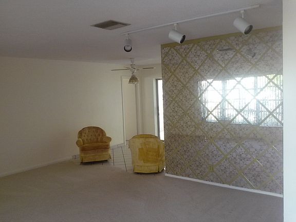 3rd image of 6718 NW 70th Ct