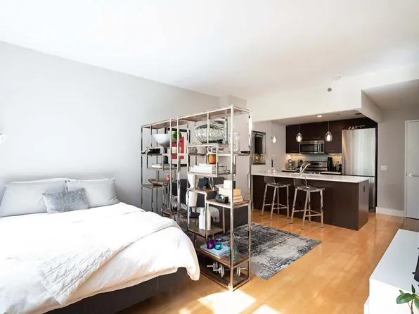 5-09 48th Avenue image 2 of 12