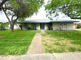 203 Frio Dr, Portland, TX 78374
