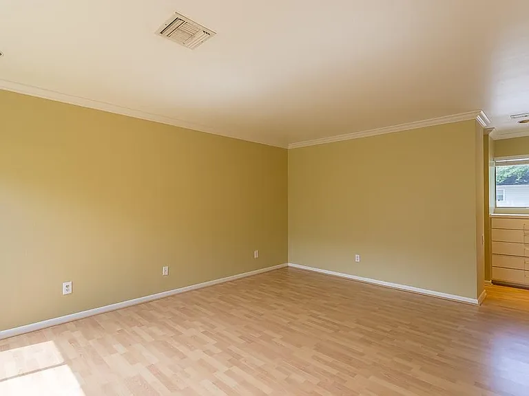 2349 Albans Rd #2 — Photo 16