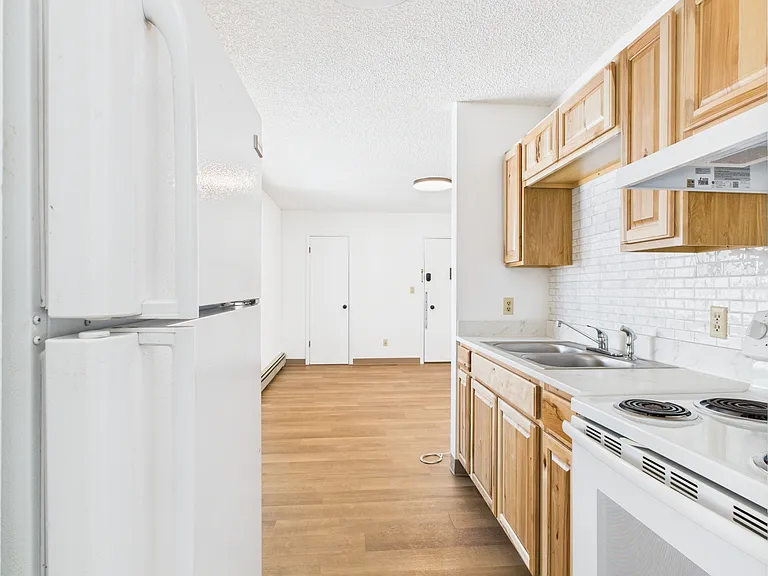 401 Slater St #6 — Photo 2