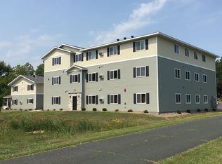 580-588-596 Birchcrest Ln #596-303, River Falls, WI 54022