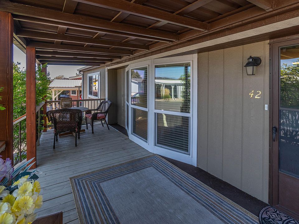 1st image of 2633 SW Obsidian Ave Unit 42