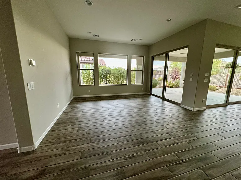 3221 Buckaroo Ct — Photo 9
