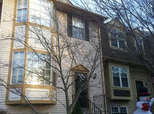 7736 Asterella Ct, Springfield, VA 22152