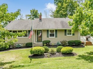 1 Decker Hill Rd, Branchville, NJ 07826