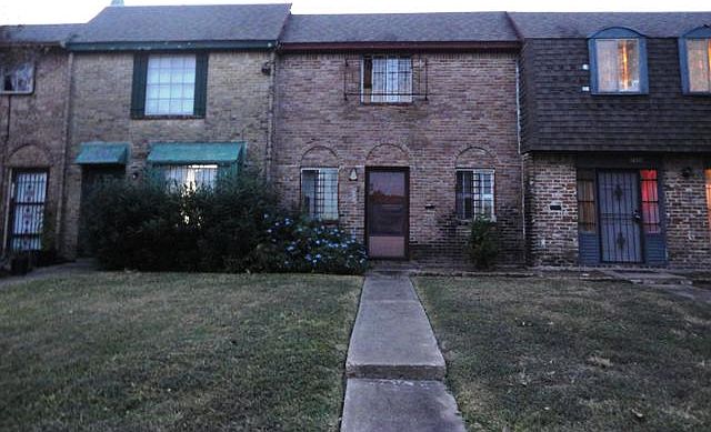 Front view of the property