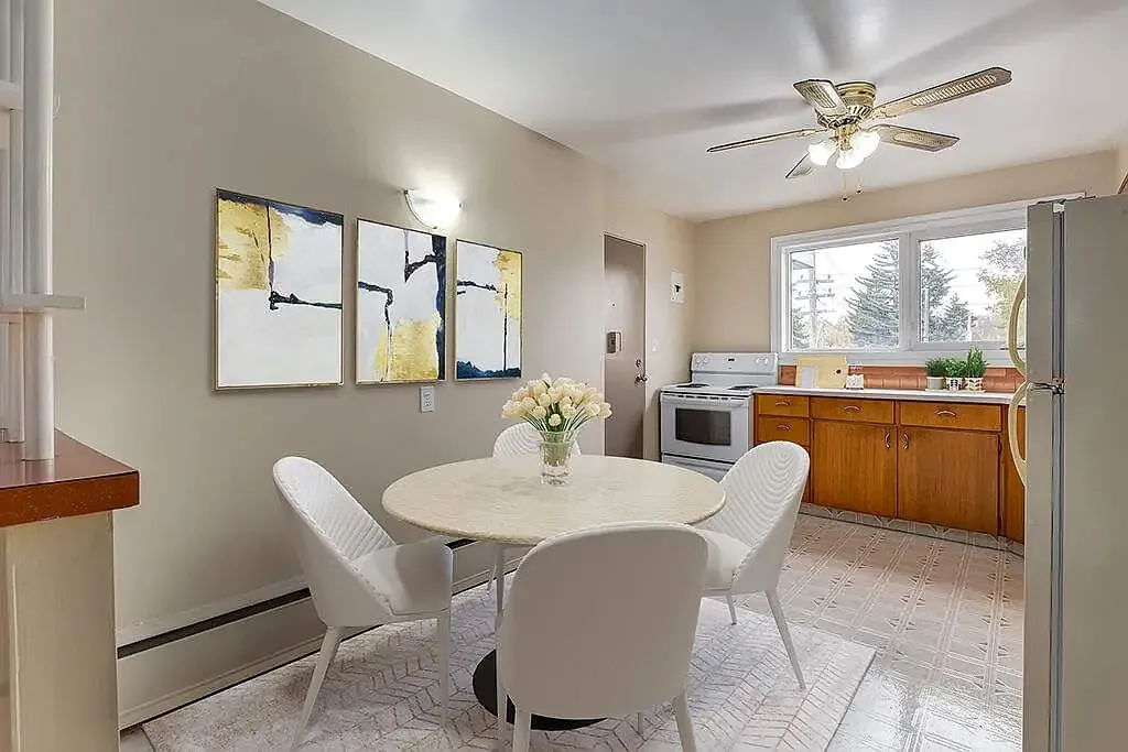 Westwood Apartments — Photo 2