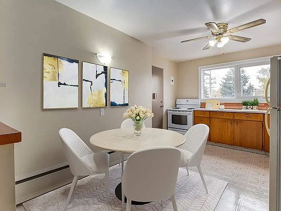 2nd image of 2647 Lacon St #2