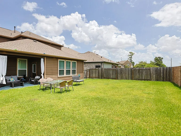 5511 Gothic Oak Dr — Photo 21