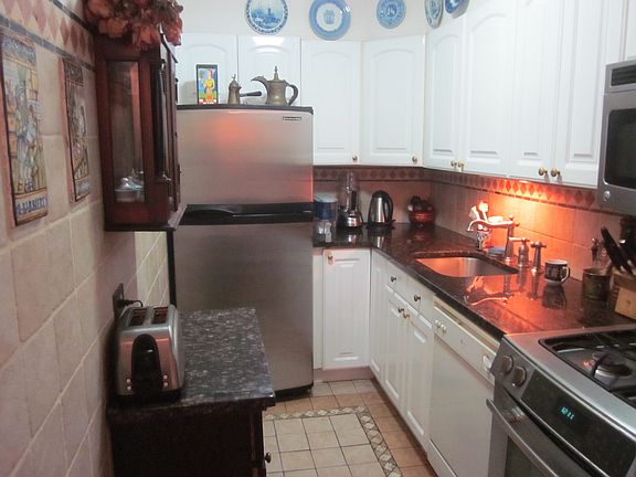 3rd image of 345 E 93rd St APT 13K
