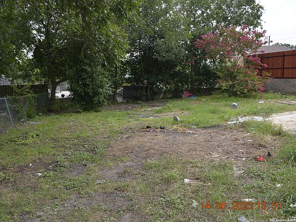 4th image of 2210 BURNET ST