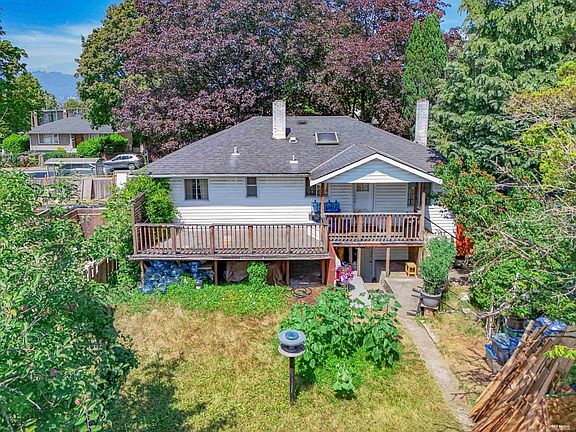 2nd image of 3822 Kincaid St