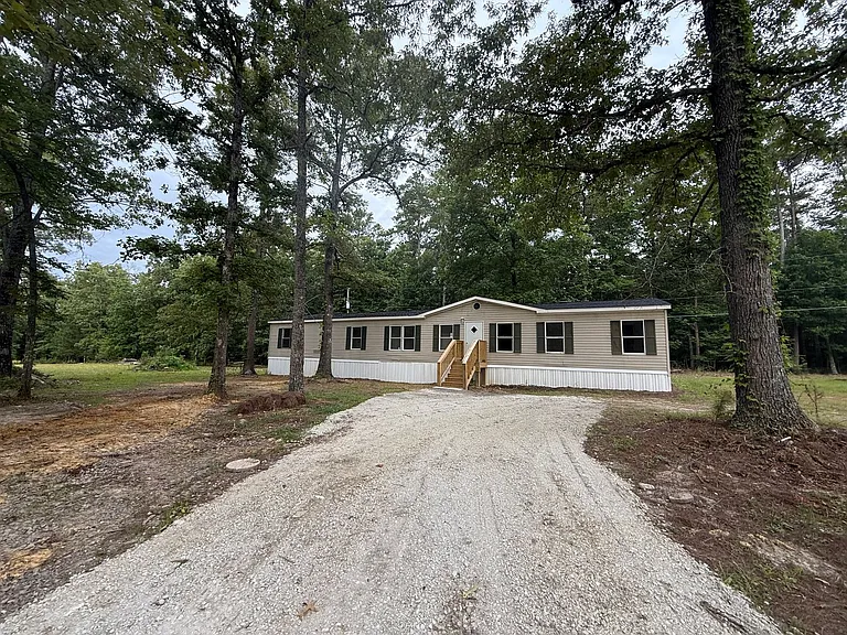 200 Painter Rd NE — Photo 1