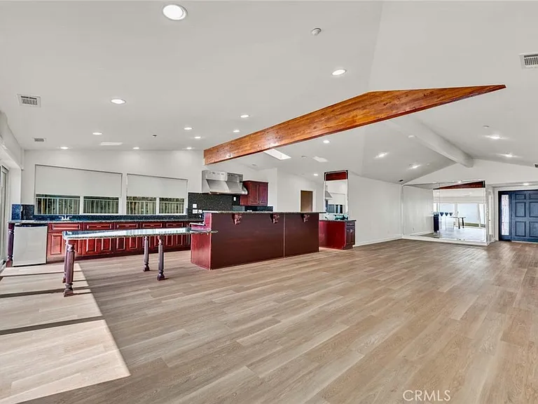 3921 Calle Real — Photo 18
