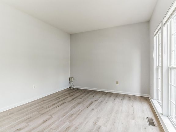 5th image of 9646 Bergamont Ct