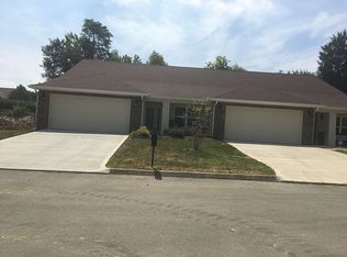 7004 Poskita Ln, Corryton, TN 37721