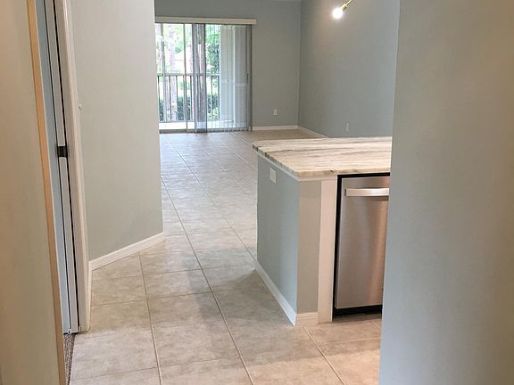 3rd image of 2728 Kings Lake Blvd
