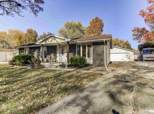 235 Yeoman Dr, Springfield, IL 62704