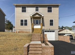 56 Bogert St, Totowa, NJ 07512