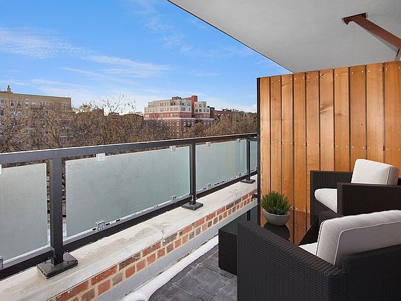 2nd image of 525 Ocean Pkwy APT 4J