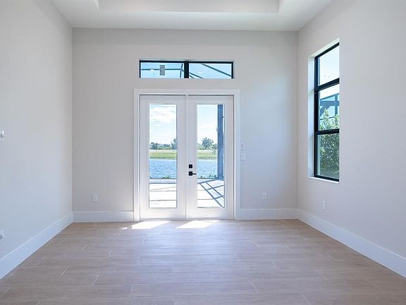 3rd image of 312 BLUE PEARL CT.