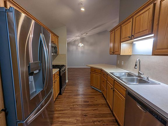 5th image of 2119 Kinnrow Ave NW