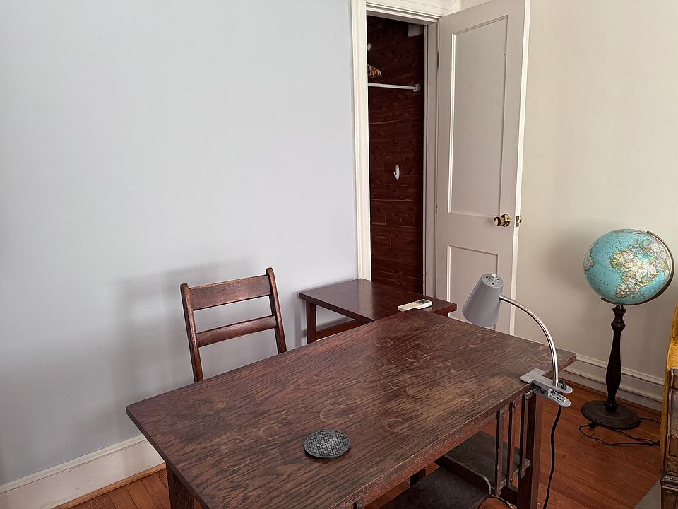 2nd image of 2908 Grayland Ave