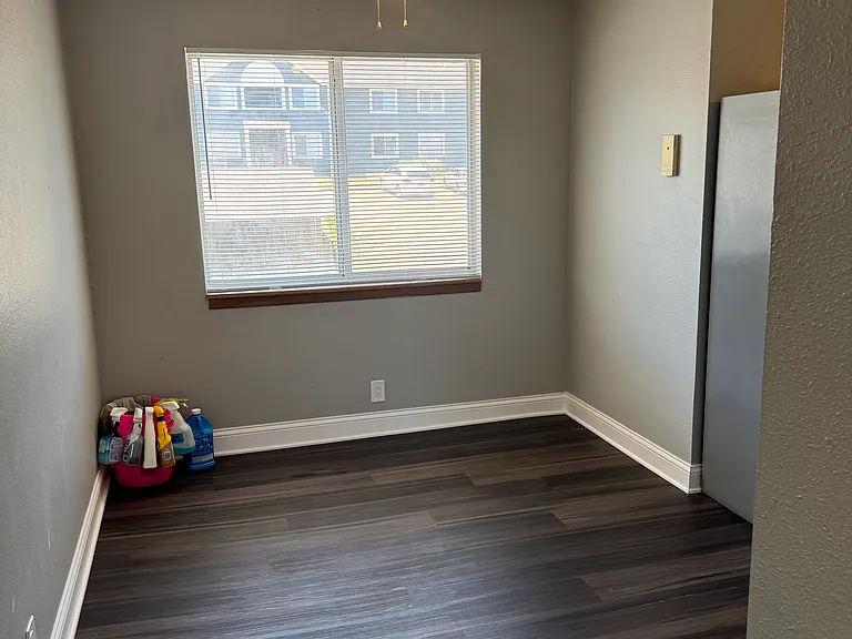 501 Colorado St #7 — Photo 8
