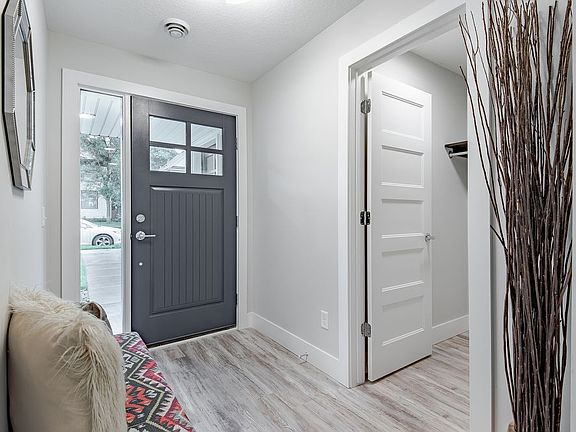 5th image of 2904 California St NE
