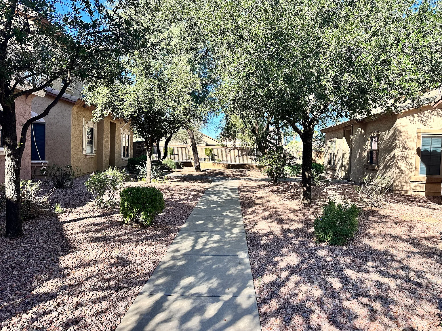 17718 W Langer Ln — Photo 2