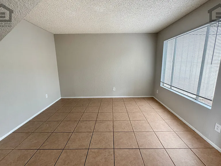 1765 E Pepper Cir — Photo 14