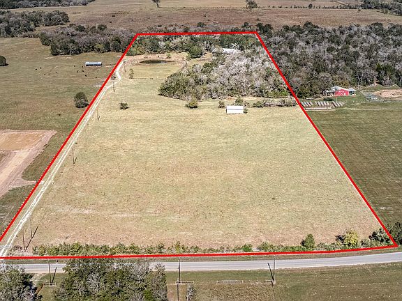 3rd image of 35684 Howell Rd