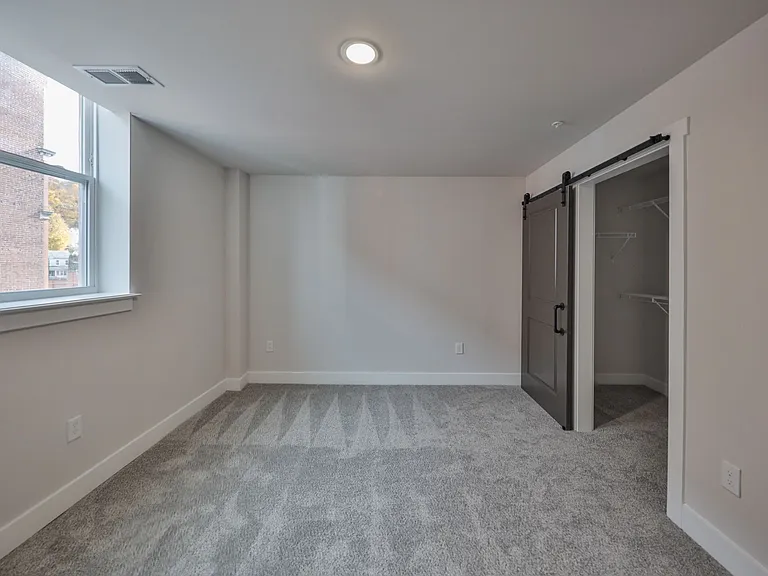 HH Bangor Block — Photo 150
