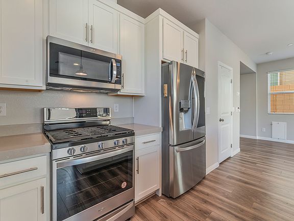 3rd image of 10602 Enridge Ave