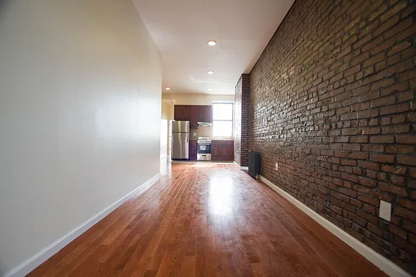 Rented by Nooklyn NYC LLC | media 17